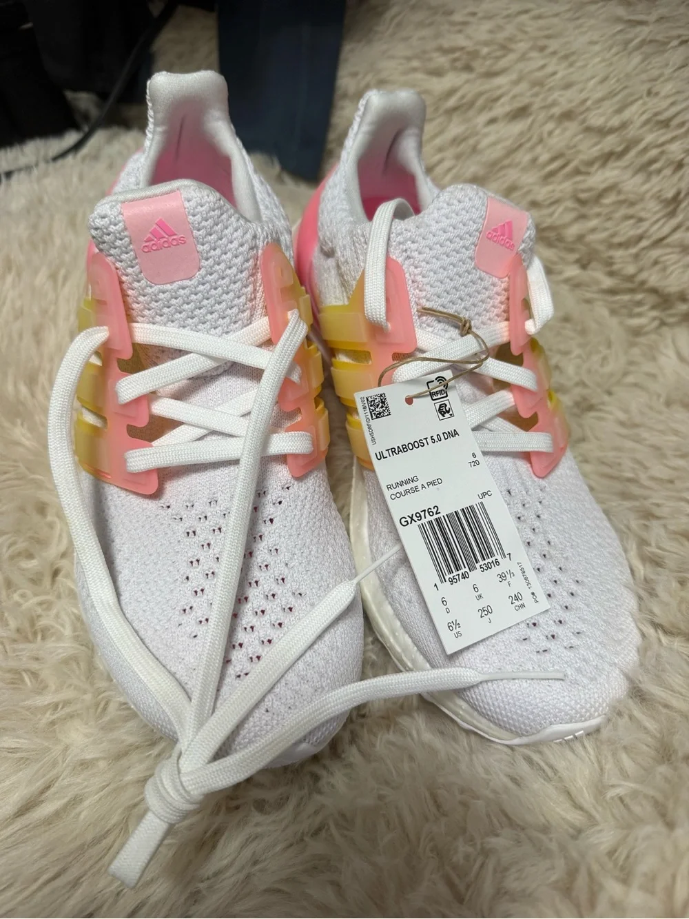 NWT size 8 adidas Women White Sneakers pink lemonade